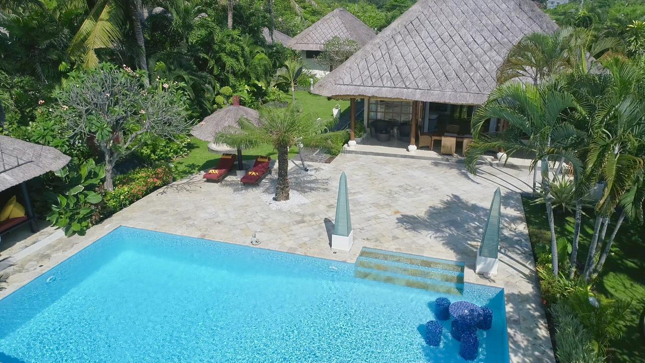 Villa Surgawi 러비나 외부 사진
